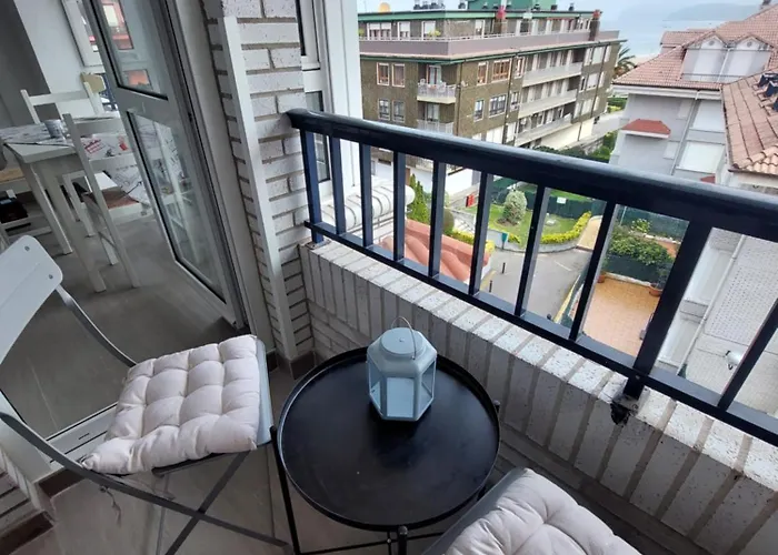 Playa Centro Piscina * Noja